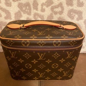 Nice BB Louis Vuitton - only used a few times